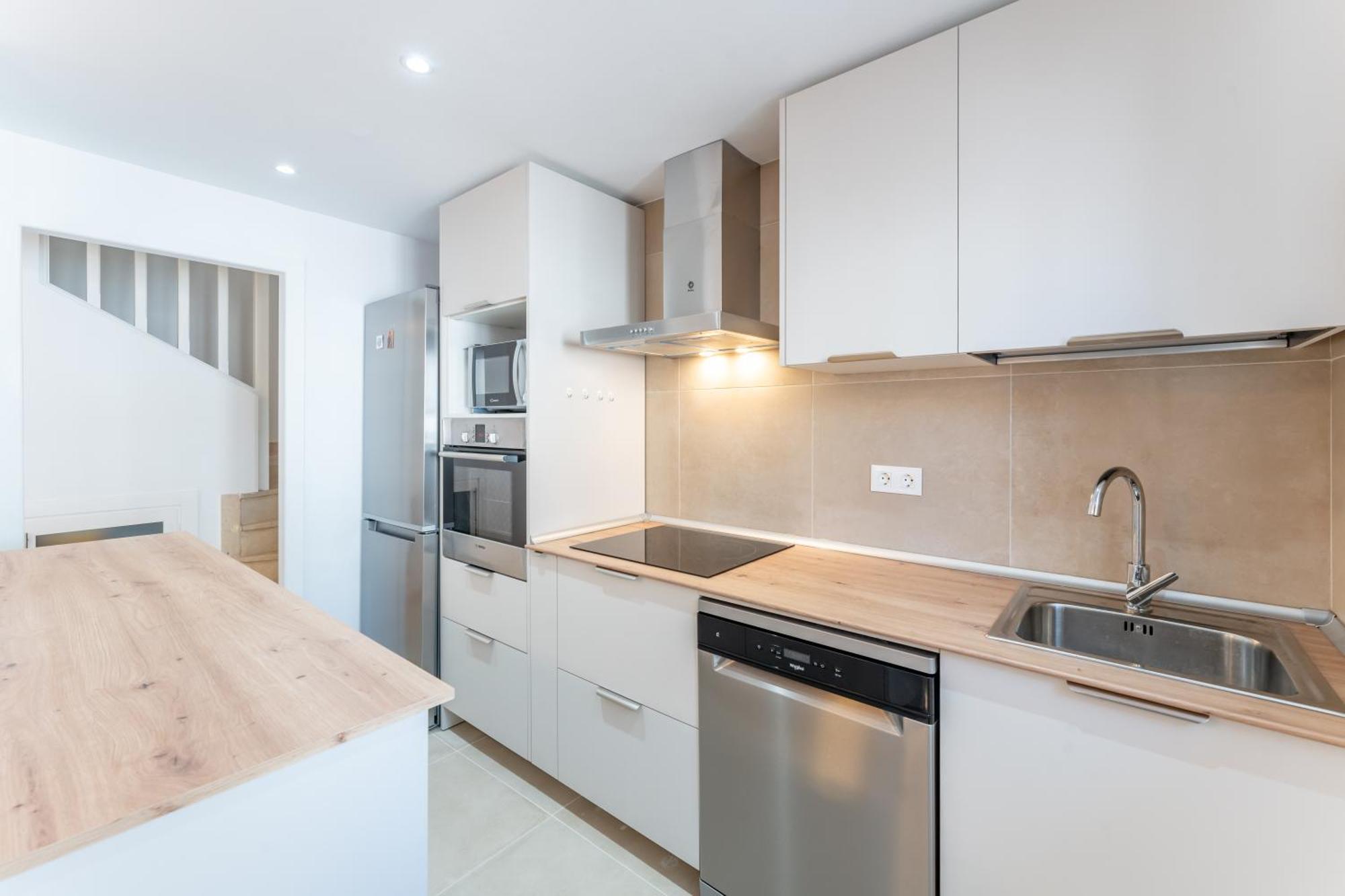 Townhouse Cancelas By Kura Homes *